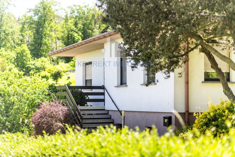 Zugang Einfamilienhaus Gro�kmehlen