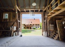 Scheune mit Heuboden �kologisch sanierter Dreiseitenhof in Alleinlage | 11.592 m� Grundst�ck | Ferienwohnungen | Nationalpark S�chsische Schweiz in Struppen, bei Pirna - unweit der LH Dresden. Wohnen, wo andere Urlaub machen.
