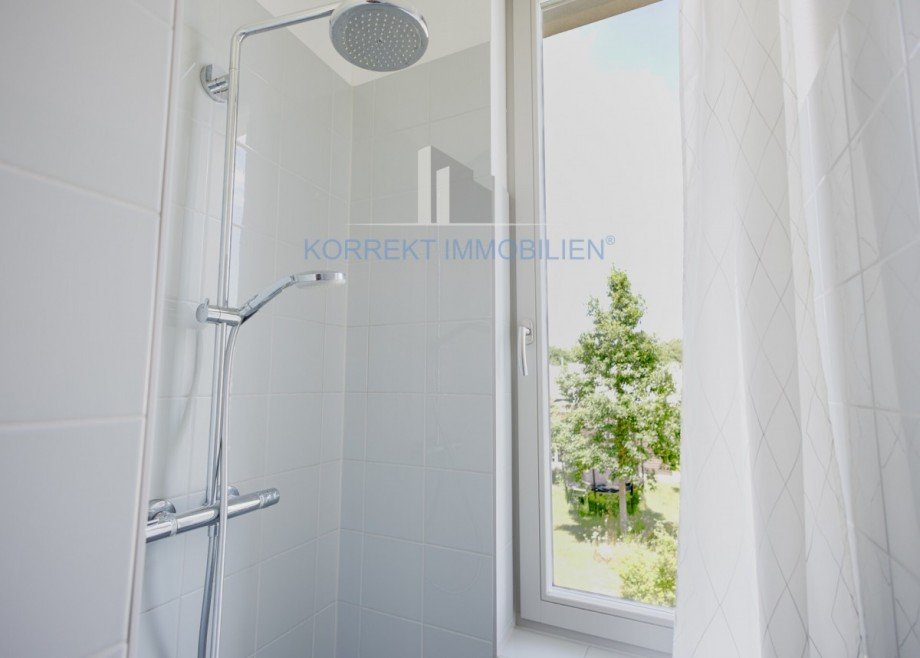 Dusche im Bad Maisonettewohnung Dresden