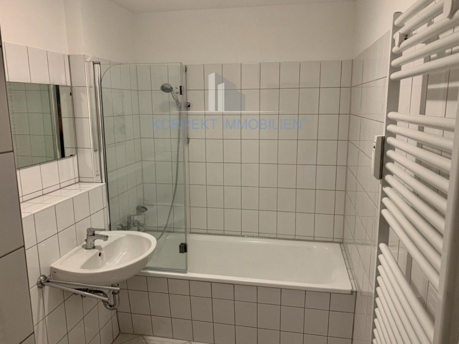 Bad mit Wanne Etagenwohnung Dresden / Cotta