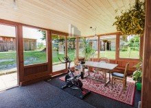 Wintergarten im Erdgeschoss �kologisch sanierter Dreiseitenhof in Alleinlage | 11.592 m� Grundst�ck | Ferienwohnungen | Nationalpark S�chsische Schweiz in Struppen, bei Pirna - unweit der LH Dresden. Wohnen, wo andere Urlaub machen.