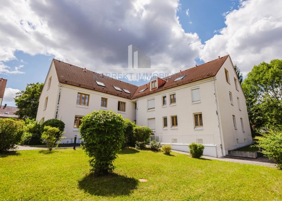 Hauseingangsbereich Etagenwohnung Dresden