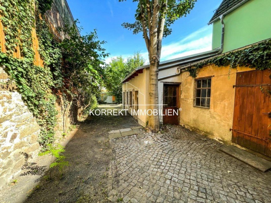 Blick in den Hof Wohn- / Gesch�ftshaus Pulsnitz