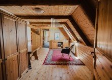 FeWo 3 im Dachgeschoss �kologisch sanierter Dreiseitenhof in Alleinlage | 11.592 m� Grundst�ck | Ferienwohnungen | Nationalpark S�chsische Schweiz in Struppen, bei Pirna - unweit der LH Dresden. Wohnen, wo andere Urlaub machen.