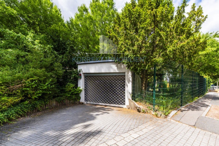 Tiefgaragenzufahrt Dachgeschosswohnung Dresden