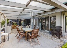 Terrasse Exklusives Architektenhaus mit ausgebautem Wohnnebengeb�ude auf 4.341 m� Traumgrundst�ck in Radebeul | W�rmepumpe | 2 Kamine | Carport |moderne Ausstattung