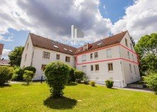Hauseingangsbereich Familienfreundliche Eigentumswohnung mit Balkon in gepflegtem Wohnquartier: 3 Zimmer | Westbalkon | TG-Stellplatz. Zum Eigennutz oder als Kapitalanlage!