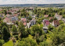 Luftbildaufnahme Exklusives Architektenhaus mit ausgebautem Wohnnebengeb�ude auf 4.341 m� Traumgrundst�ck in Radebeul | W�rmepumpe | 2 Kamine | Carport |moderne Ausstattung
