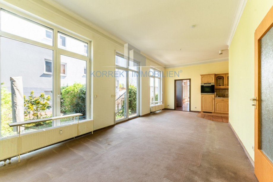 gro�es Wohnzimmer mit Terrasse Terrassenwohnung Dresden