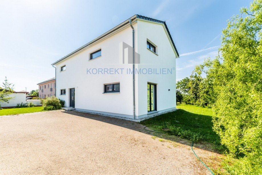 Seitenansicht Einfamilienhaus Radebeul