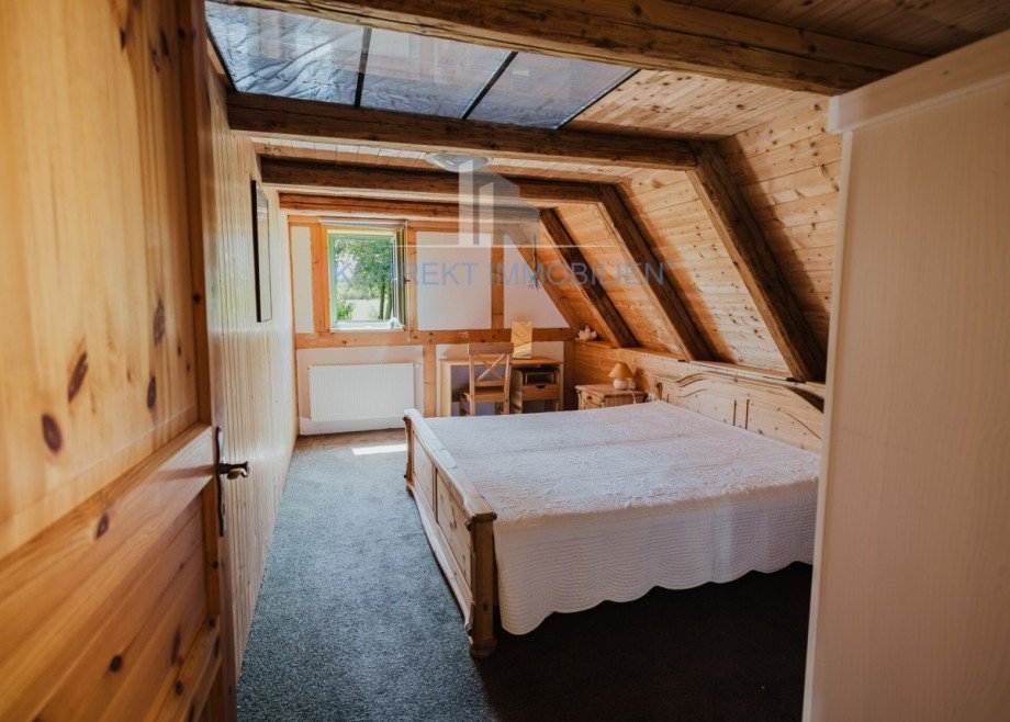 FeWO 3 im Dachgeschoss Schlafzimmer 1 Bauernhaus Struppen