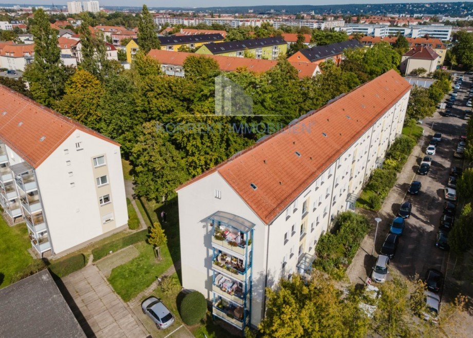 Blick bis zu den Elbh�ngen Etagenwohnung Dresden