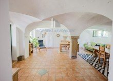 Gew�lbezimmer �kologisch sanierter Dreiseitenhof in Alleinlage | 11.592 m� Grundst�ck | Ferienwohnungen | Nationalpark S�chsische Schweiz in Struppen, bei Pirna - unweit der LH Dresden. Wohnen, wo andere Urlaub machen.