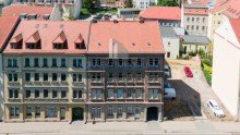 Stra�enansicht Wohn- & Gesch�ftshaus in der Altstadt von Mei�en. 
9 Wohnungen, davon 3 lukrativ als Ferienwohnungen genutzt.