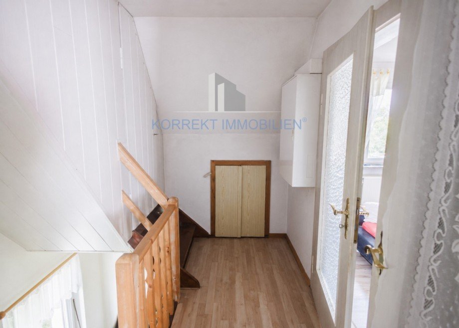 Flur Dachgeschoss Doppelhaush�lfte Coswig