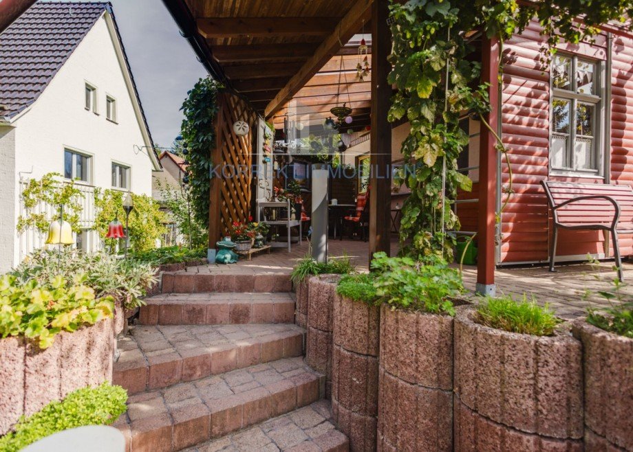 Treppenaufgang zur Terrasse Einfamilienhaus Klipphausen