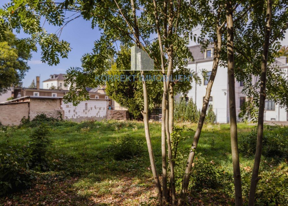 Nordwestliche Grundst�cksseite Wohngrundst�ck Radebeul