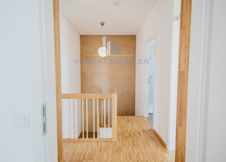 gro�z�gige Wohnraumanordnung Maisonettewohnung Dresden