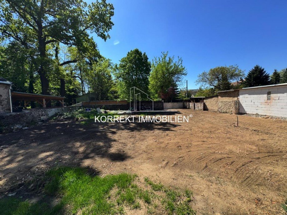 Gesamtansicht der Baulandfl�che Wohngrundst�ck Radebeul