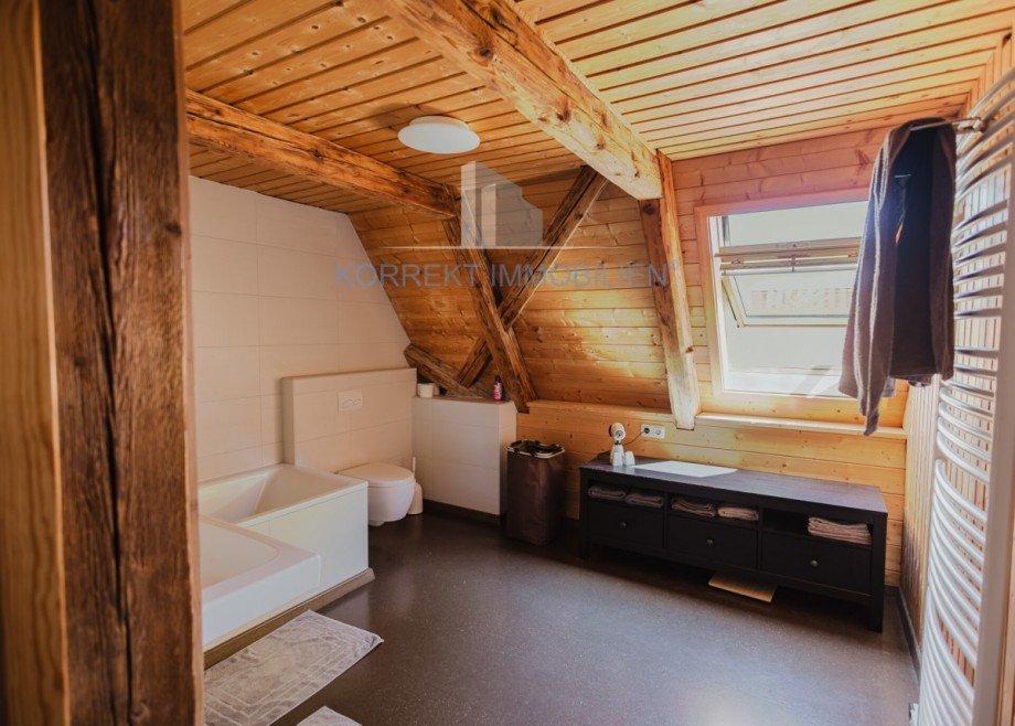2. Bad im Dachgeschoss Bauernhaus Struppen