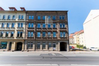 Hauptbild Wohn- & Gesch�ftshaus in der Altstadt von Mei�en. 9 Wohnungen, davon 3 lukrativ als Ferienwohnungen genutzt.