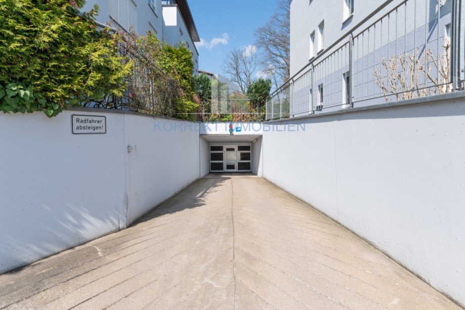 Tiefgaragenzufahrt Terrassenwohnung Dresden